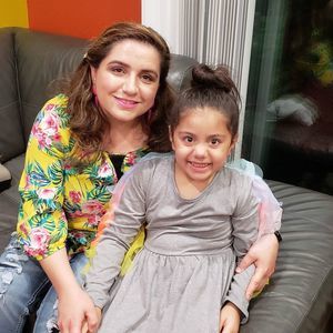 Meet your Posher, Farida